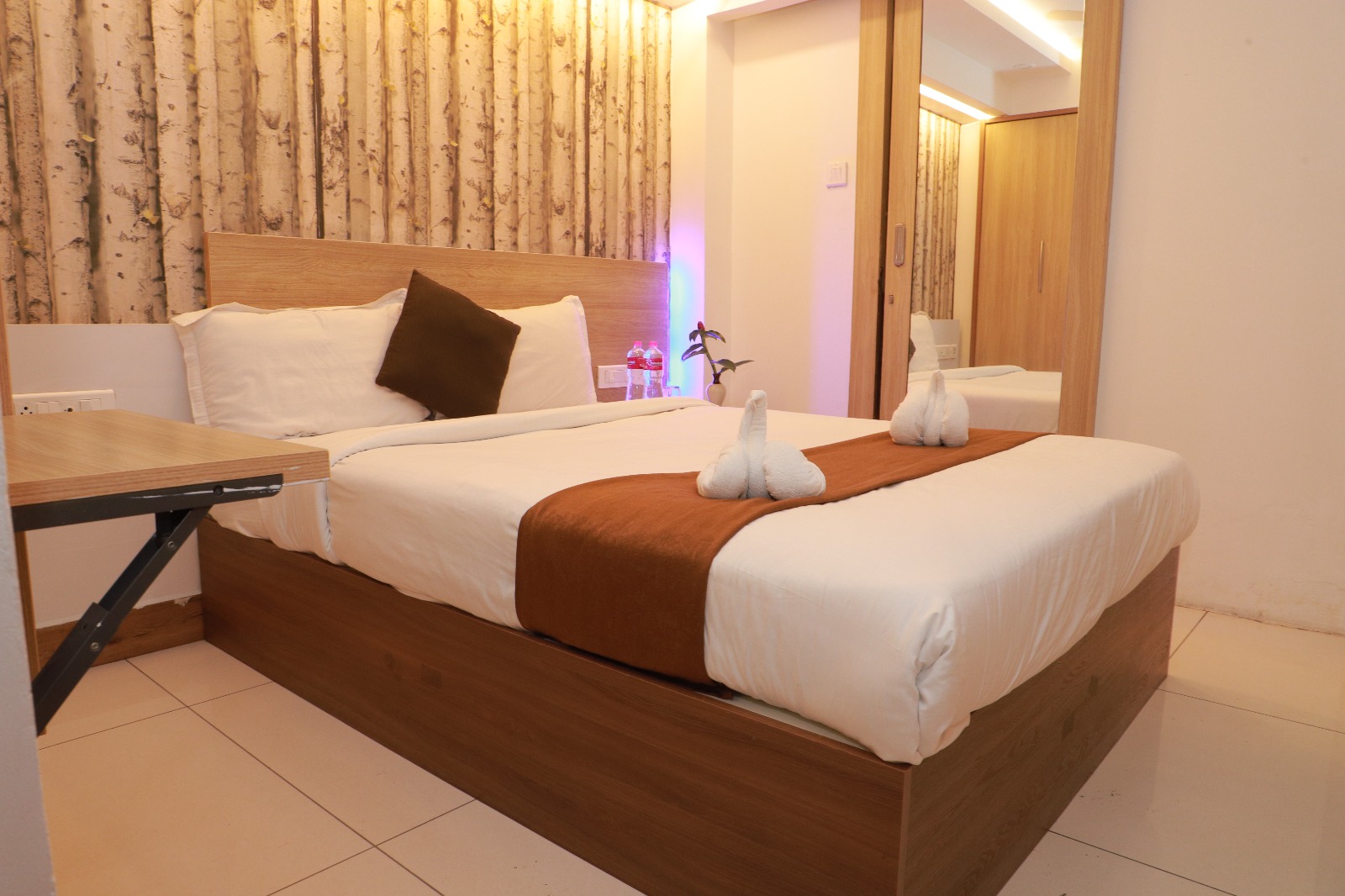Super Deluxe AC Room